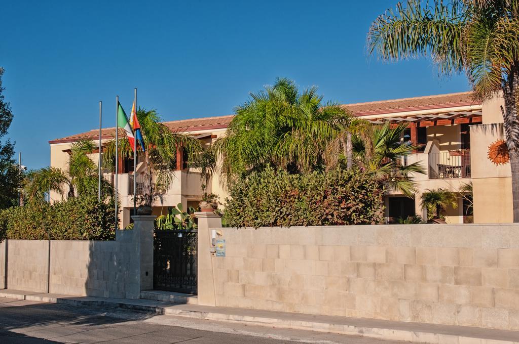 Casa Del Mar
