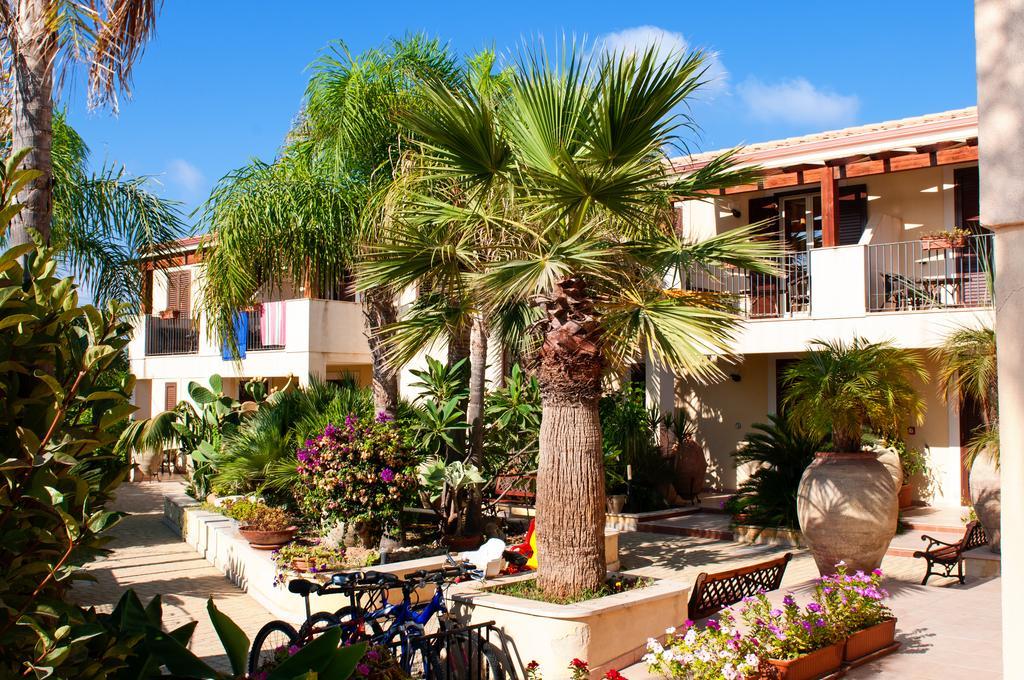 Casa Del Mar Apartahotel